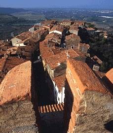 Xtrallusion offers characteristic Bed and Breakfast, B&B, Guest House, Hotel, Albergo and Country Lodge accommodation in Italy. Plus independent self-guided Walking, Adventure, Activity, Skiing and Paragliding Holiday itineraries on the Italian Rivieras, in the Italian Lakes, in the Italian Alps and in some of the most beautiful corners of Italy.